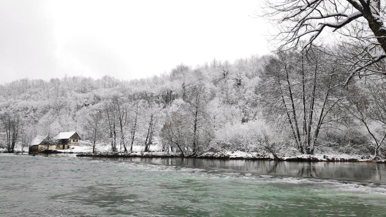 Smaragd River Near Rastoke & Plitvice Lakes Slunj Ngoại thất bức ảnh